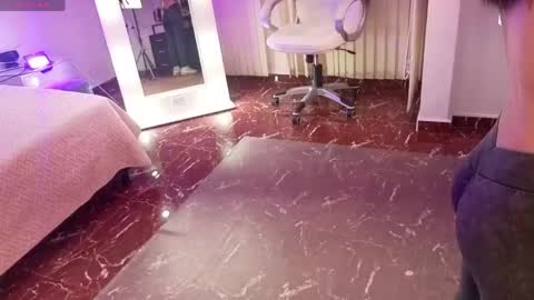  Lycoris  online show from April 10, 9:21 pm