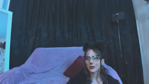 Snapshot of lylaheather chatting on October 27, 2:07 am Sara online show from October 27, 2:07 am