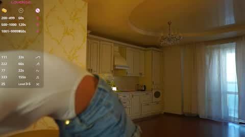 hi im Lyle online show from March 17, 3:54 am