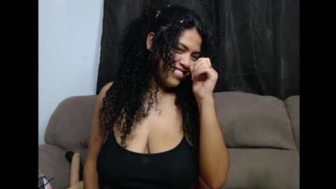 Snapshot of lylii_evans chatting on October 16, 10:56 pm lylii_evans online show from October 16, 10:56 pm