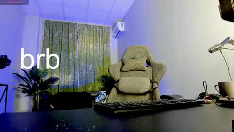Snapshot of lylithskye chatting on October 23, 10:54 am Lylith Skye NO NUDE model online show from October 23, 10:54 am