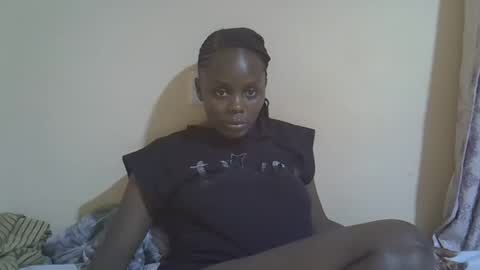 lyn_anna online show from December 3, 8:28 am