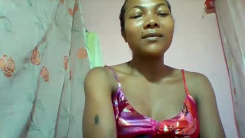 lyndah19 online show from February 16, 8:25 am