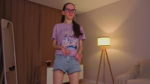 Sara online show from March 23, 4:35 pm