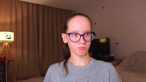 Sara online show from November 14, 4:18 pm