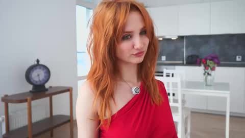 Snapshot of lynnalltop chatting on September 21, 4:22 am Natasha online show from September 21, 4:22 am