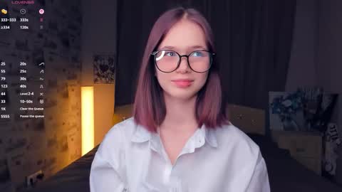 Cozy Lynns room online show from January 11, 10:53 am