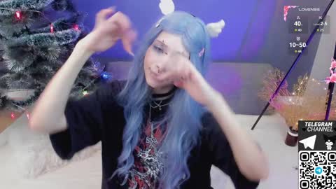 Lynn online show from December 25, 2:13 pm