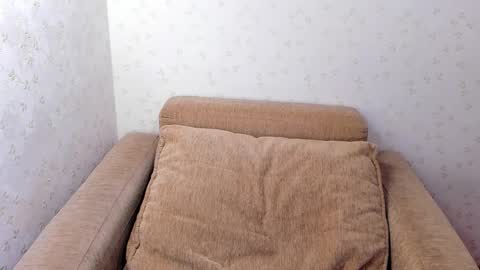 lyssan_xo online show from March 13, 5:36 pm