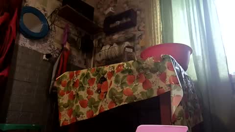 LyxBabyLove online show from February 2, 7:30 am