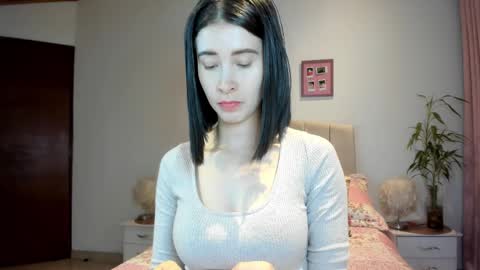 Macarena online show from September 18, 1:59 am