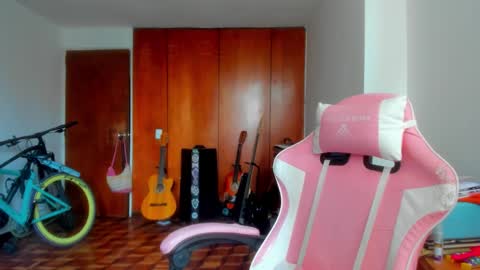 di online show from February 7, 1:15 pm