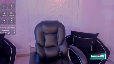 Maddison online show from October 9, 5:22 am