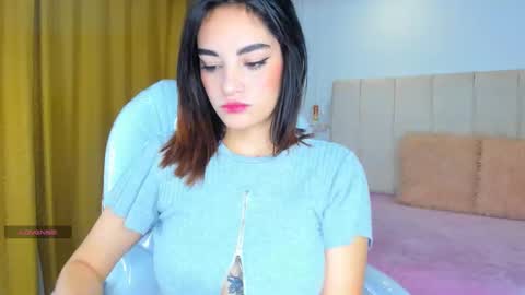 Snapshot of maddy_rouse_01 chatting on October 9, 4:27 am maddy_rouse_01 online show from October 9, 4:27 am