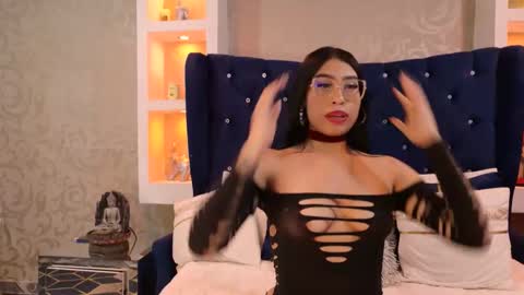 Madelene hills online show from April 13, 8:26 am