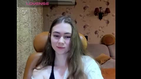 madeleinequincy online show from October 7, 7:29 pm