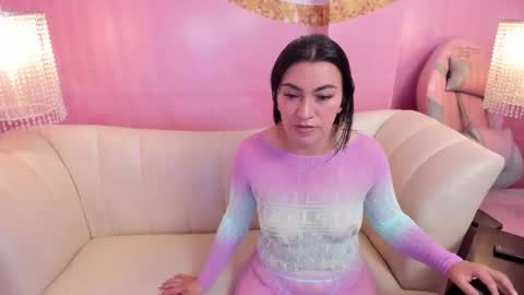 Snapshot of madelinekox chatting on September 8, 8:30 pm MadeliNekox online show from September 8, 8:30 pm