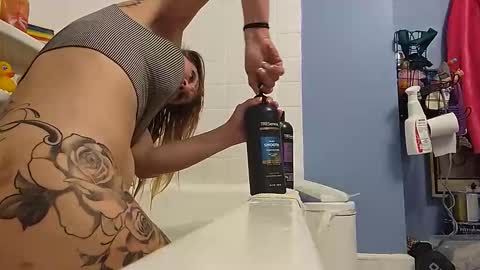 Madie Ray online show from October 10, 8:41 am