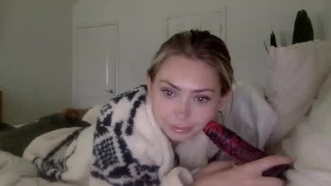 mari rose online show from November 17, 2:18 pm