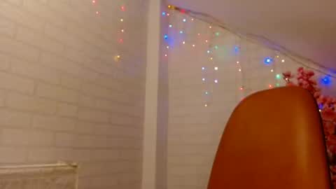 Leena online show from January 31, 8:43 pm