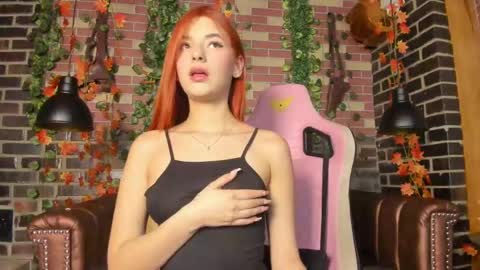 MAEE ANGELS online show from March 6, 12:10 am