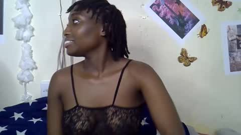 Maee online show from January 9, 6:56 pm