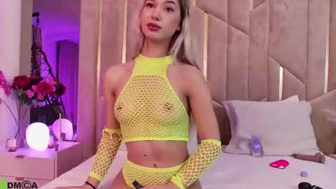 M. online show from January 7, 7:39 pm