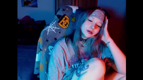 Magdalene Swaggy online show from March 23, 7:31 pm