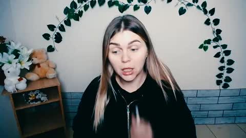 Snapshot of magic_katarina_ chatting on February 10, 7:15 am magic_katarina_ online show from February 10, 7:15 am