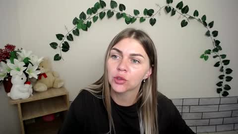 Snapshot of magic_katarina_ chatting on September 16, 6:43 am magic_katarina_ online show from September 16, 6:43 am