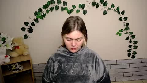 Snapshot of magic_katarina_ chatting on January 16, 6:03 am magic_katarina_ online show from January 16, 6:03 am