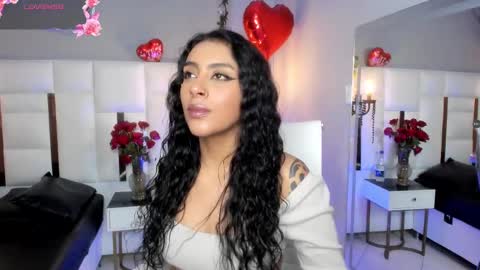 Snapshot of magic_marg chatting on February 20, 8:36 pm Marge online show from February 20, 8:36 pm