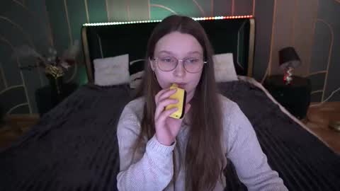 Emily online show from November 27, 7:00 am