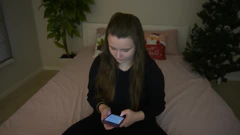 Emily online show from January 13, 7:03 am