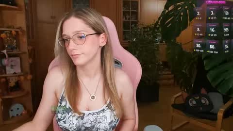 Nicole online show from October 9, 10:36 pm