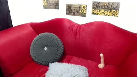 ISABELA online show from February 17, 7:55 pm