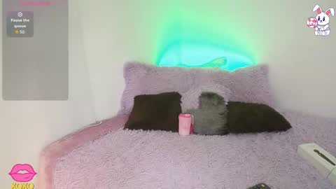    t  online show from February 13, 3:19 am