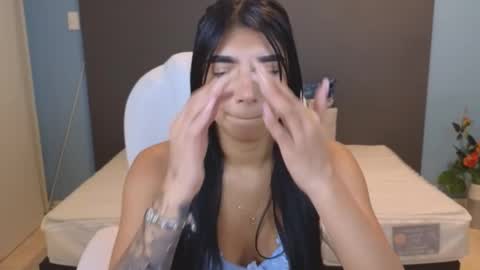 Snapshot of maiaa_ruiz chatting on December 15, 1:32 pm Maiaa Ruiz online show from December 15, 1:32 pm