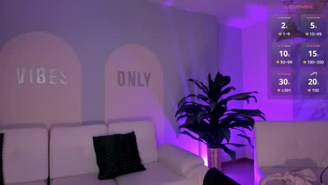  Maia  online show from April 7, 7:05 pm