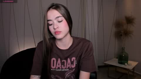  Maia  online show from January 5, 6:55 pm