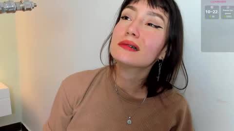 Snapshot of maibys_cute chatting on September 25, 4:44 am maibys online show from September 25, 4:44 am