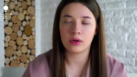 Lucy online show from December 16, 2:06 am