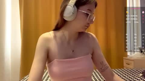 Elina online show from September 26, 7:39 am