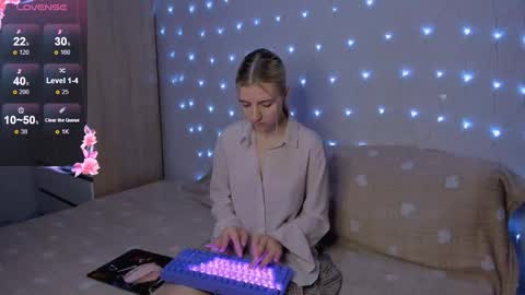 Your kitty online show from March 12, 3:58 pm