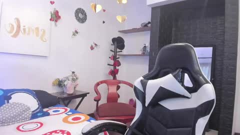 Carolina Barrantes Munera online show from February 15, 12:01 pm