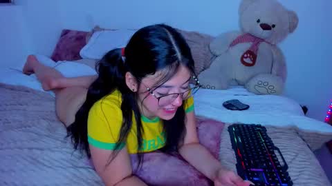 Snapshot of majo_gallego chatting on October 23, 1:22 am majito online show from October 23, 1:22 am