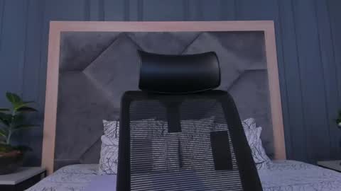 Malaikah online show from March 9, 11:35 pm