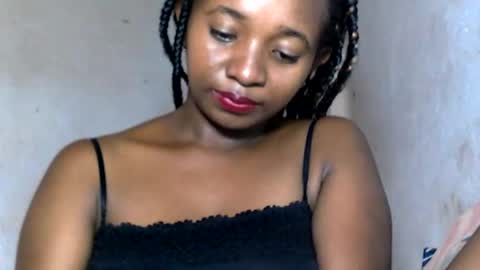 malinah01 online show from December 13, 10:30 am