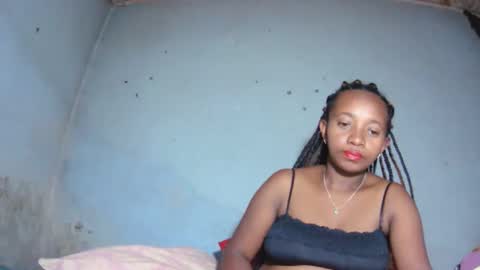 malinah01 online show from October 7, 5:28 pm