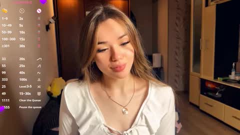 Jinny online show from March 28, 3:22 pm